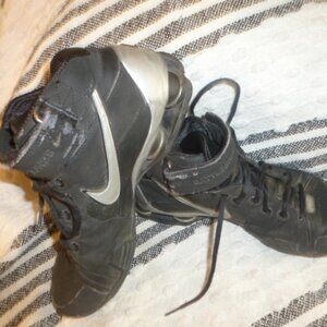 Nike Battleground High Sneakers – Size 10.5 – Grey/Black – Pre-Loved